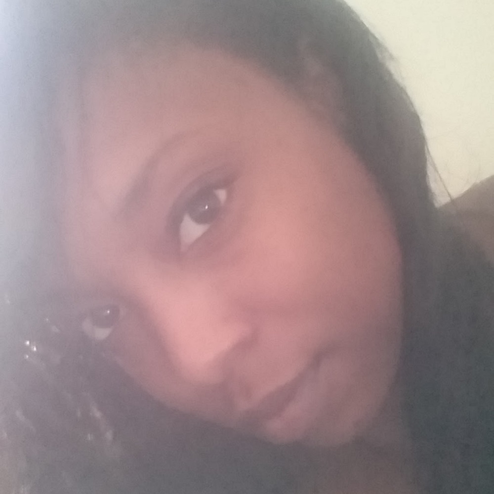 Meet your Posher, Katina